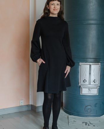 MYY merinovillamekko, Kaarna musta - PRE SALE