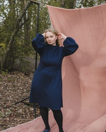 PRE SALE: MYY merinovillamekko, Kaarna sininen